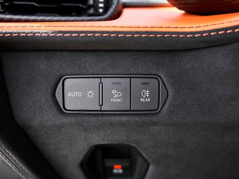 Used 2024 Lamborghini Revuelto AWD/4WD image 50