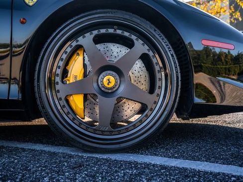 Used 2015 Ferrari 458 Italia Coupe image 23