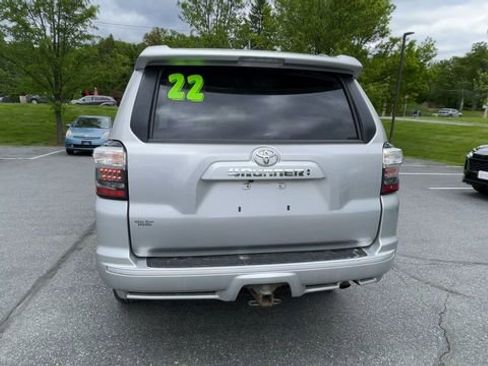 Certified 2022 Toyota 4Runner TRD Sport w/ Technology Package AWD/4WD image 7