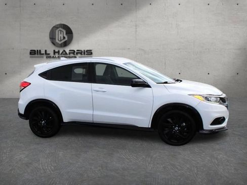 Used 2021 Honda HR-V Sport image 3