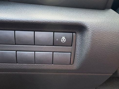 Used 2023 Nissan Kicks SR w/ SR Premium Package FWD image 17