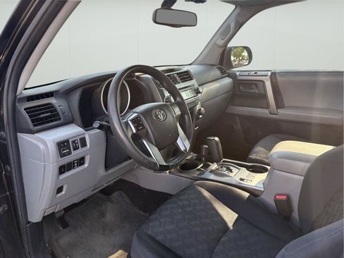 Used 2012 Toyota 4Runner SR5 AWD/4WD image 9