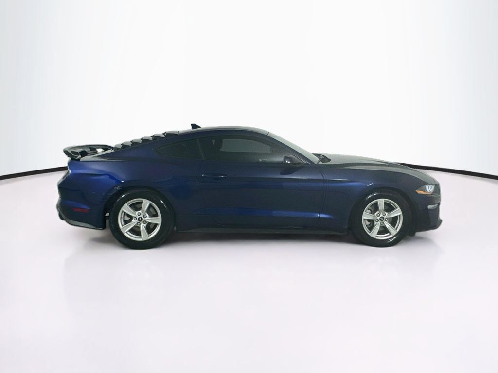 Used 2020 Ford Mustang Coupe RWD image 8