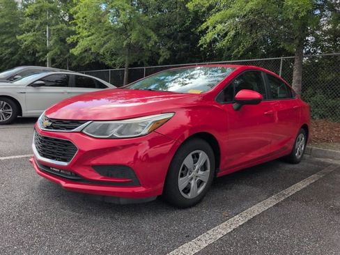 Used 2016 Chevrolet Cruze LS FWD image 4