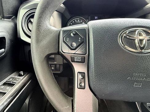 Used 2019 Toyota Tacoma TRD Off-Road AWD/4WD image 28