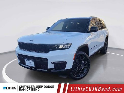 New 2025 Jeep Grand Cherokee L Limited w/ Trailer Tow Package AWD/4WD image 1