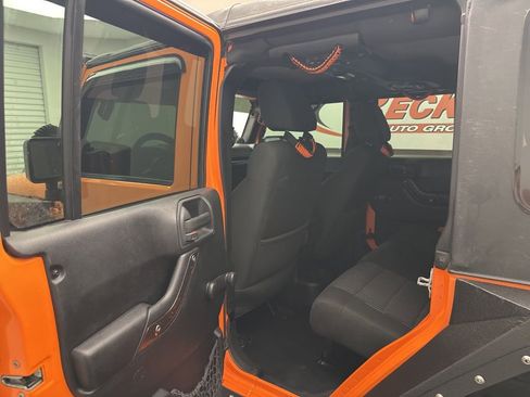 Used 2012 Jeep Wrangler Unlimited Sport AWD/4WD image 6