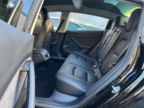 Used 2022 Tesla Model 3 image 35