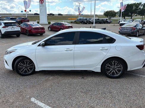 Used 2024 Kia Forte GT-Line w/ GT-Line Premium Package FWD image 6