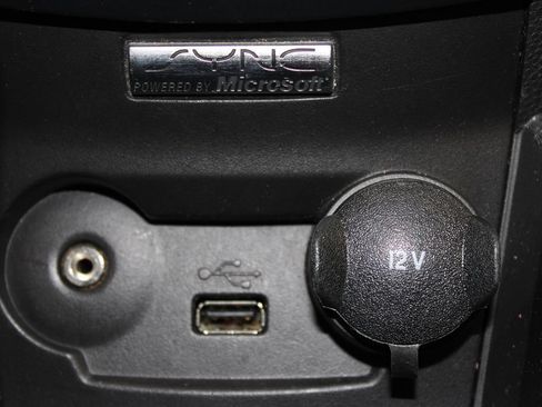 Used 2011 Ford Fiesta SES w/ 301A Rapid Spec Order Code FWD image 32