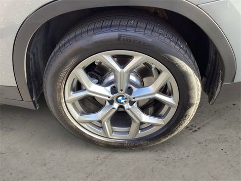 Used 2024 BMW X3 xDrive30i w/ Convenience Package image 14