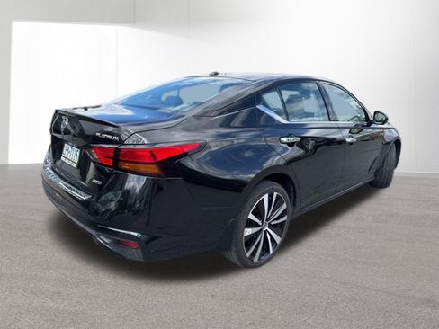 Used 2022 Nissan Altima 2.5 Platinum AWD/4WD image 8