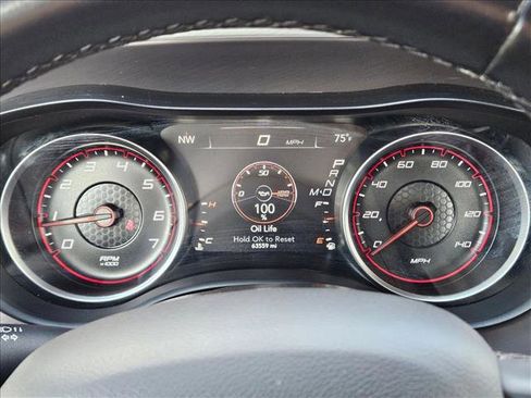 Used 2022 Dodge Charger SXT RWD image 11