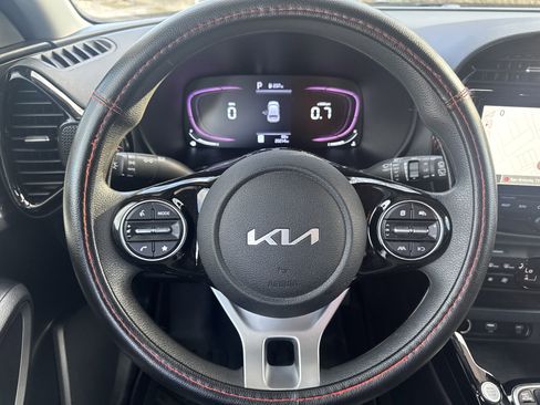 Used 2024 Kia Soul S image 12