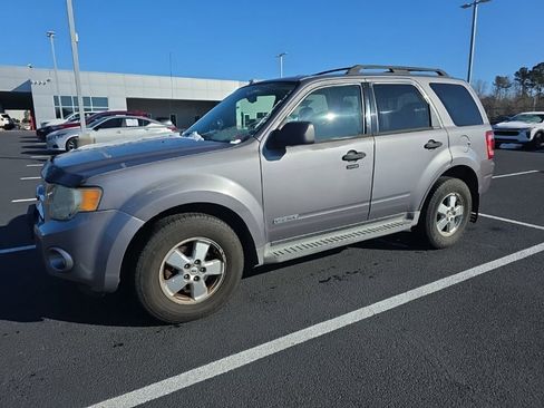 Used 2008 Ford Escape XLT image 2