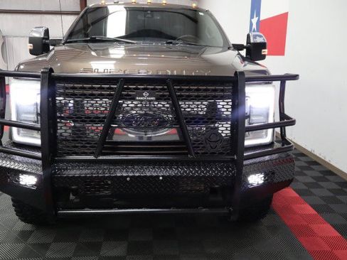 Used 2017 Ford F250 King Ranch w/ King Ranch Ultimate Package AWD/4WD image 29