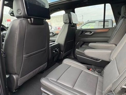 New 2026 GMC Yukon Denali image 17