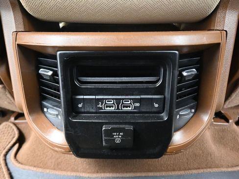 Used 2019 RAM 1500 Laramie image 37