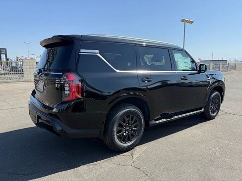 New 2025 Nissan Armada SV image 6