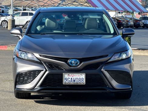 Used 2023 Toyota Camry SE image 10