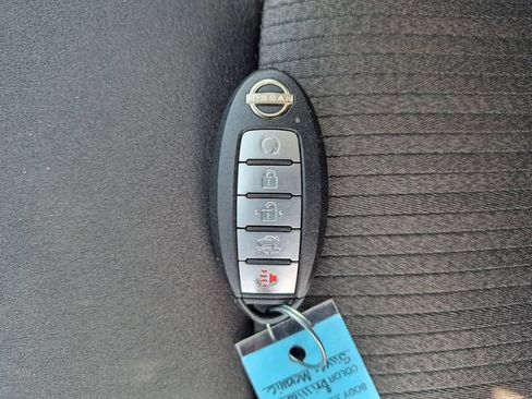 Used 2024 Nissan Altima 2.5 SV FWD image 29