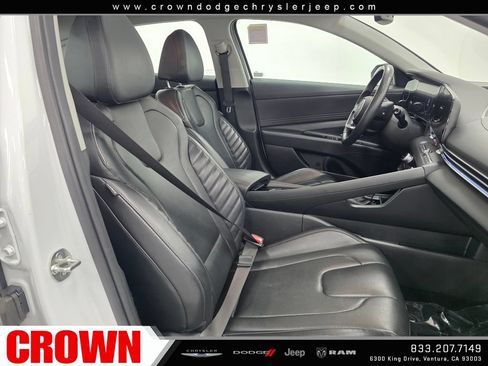Used 2024 Hyundai Elantra Limited FWD image 11