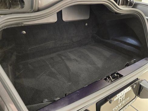 Used 2020 Aston Martin DB11 Coupe image 20