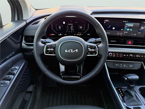 Used 2026 Kia Carnival SX Prestige FWD image 10