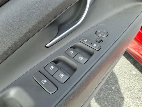 Certified 2023 Hyundai Elantra SE FWD image 8