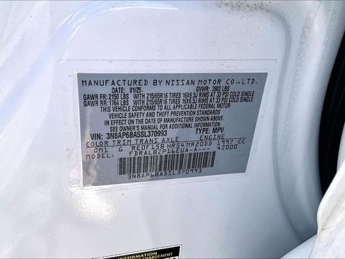 Used 2025 Nissan Kicks S image 17