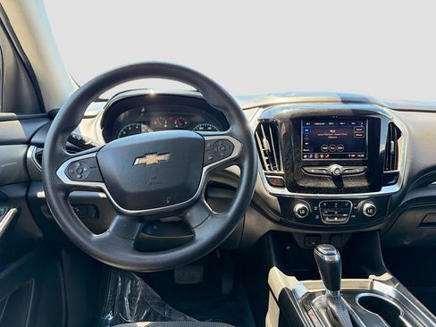 Used 2020 Chevrolet Traverse LS FWD image 13