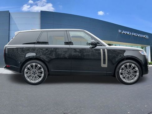 Used 2026 Land Rover Range Rover SE AWD/4WD image 8