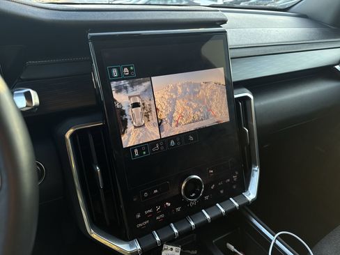 Certified 2025 GMC Acadia Elevation image 15