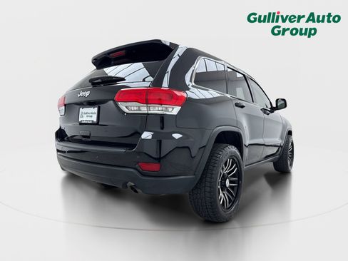 Used 2018 Jeep Grand Cherokee Laredo AWD/4WD image 8