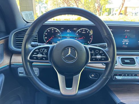 Used 2022 Mercedes-Benz GLS 450 4MATIC image 17