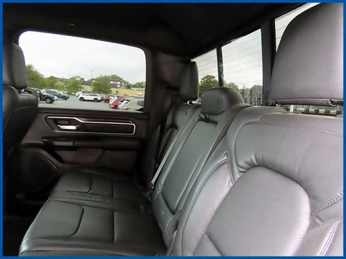 Used 2020 RAM 1500 Big Horn AWD/4WD image 11