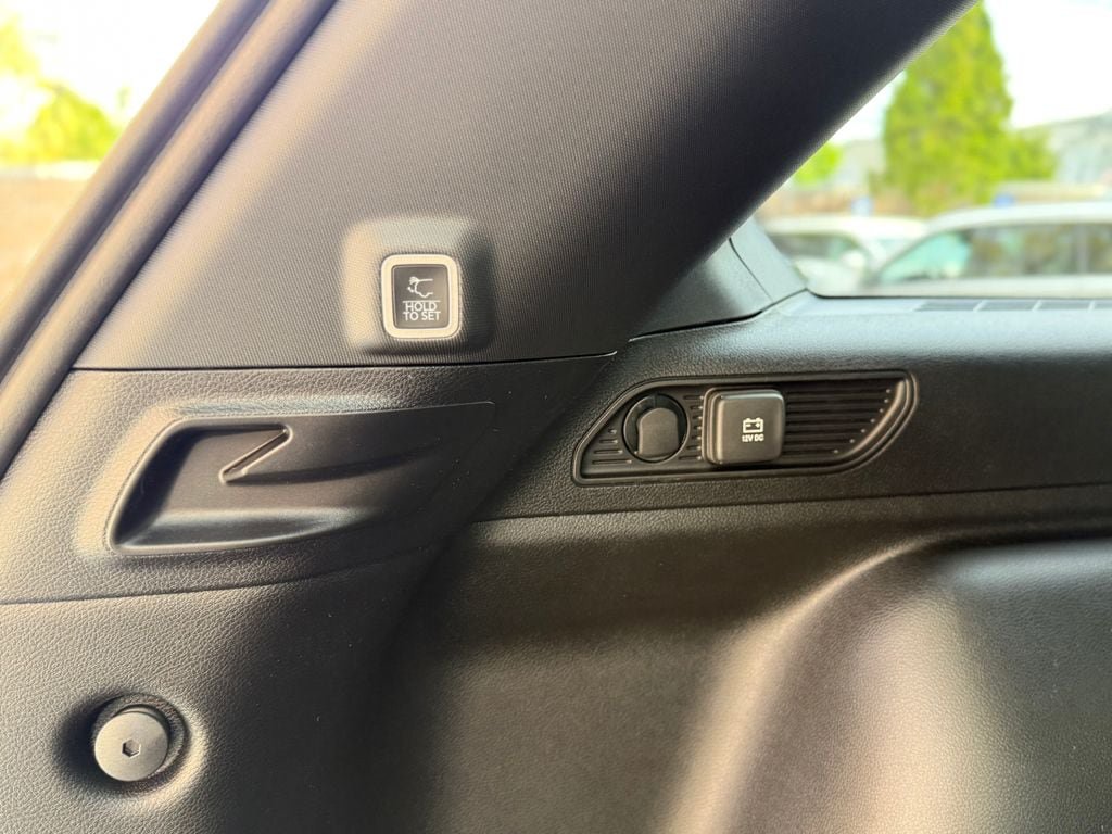New 2026 Jeep Grand Cherokee Altitude AWD/4WD image 28