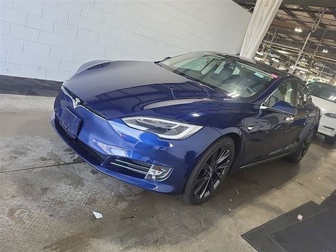 Used 2018 Tesla Model S 100D AWD/4WD image 3