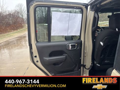 Used 2022 Jeep Wrangler Unlimited Rubicon 4xe w/ Cold Weather Group image 37