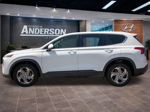 Used 2023 Hyundai Santa Fe SE FWD image 4
