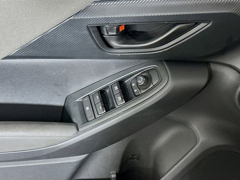 Used 2024 Subaru Crosstrek 2.0i Premium image 15