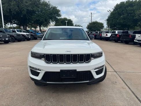 Used 2022 Jeep Grand Cherokee Limited 4xe w/ MOPAR Finishing Package AWD/4WD image 2