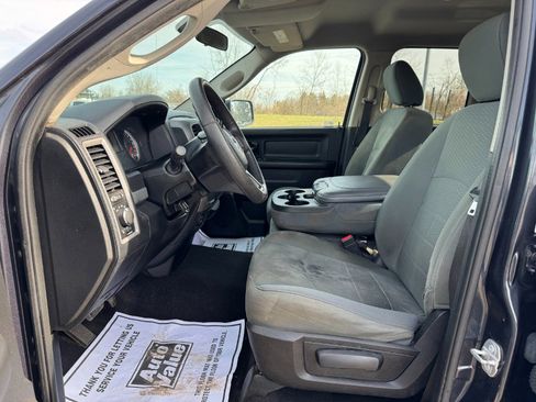 Used 2016 RAM 1500 ST w/ SXT Appearance Group image 15