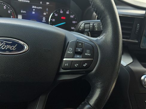 Used 2020 Ford Explorer XLT w/ Equipment Group 202A RWD image 26