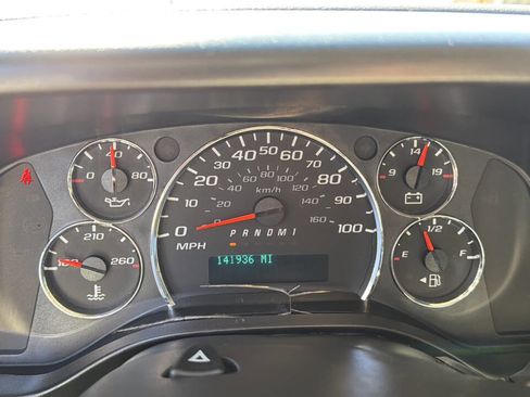 Used 2017 Chevrolet Express 3500 image 14