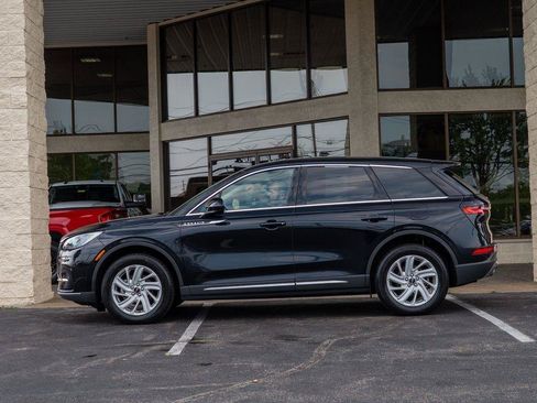 Used 2023 Lincoln Corsair FWD image 5