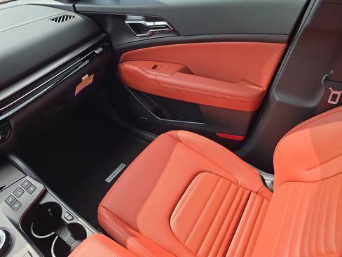 New 2026 Kia Sportage SX Prestige image 16