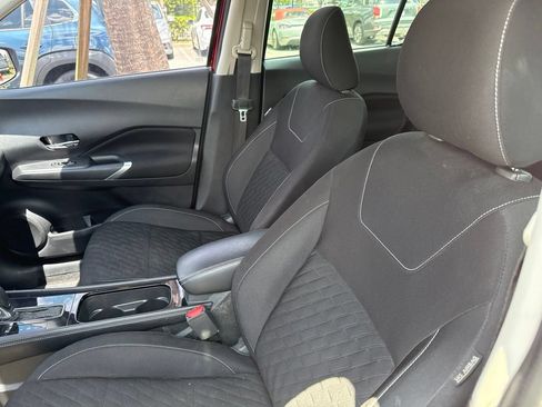 Used 2022 Nissan Kicks SV FWD image 3