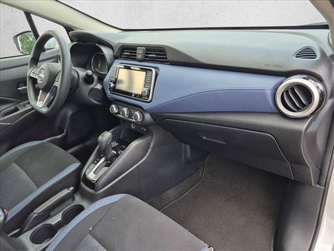 Used 2023 Nissan Versa SV FWD image 14