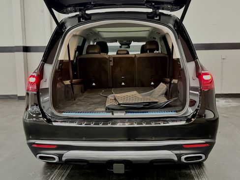 Used 2026 Mercedes-Benz GLS 450 4MATIC image 14